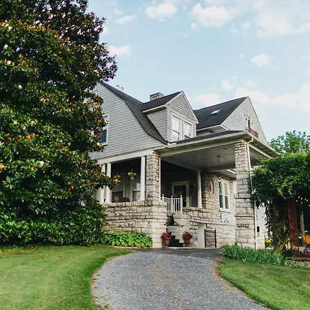 Friendly City Inn B&B-3